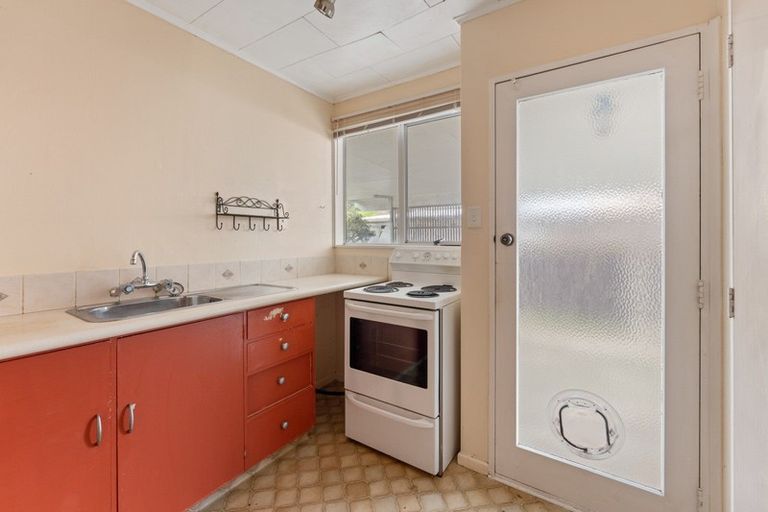 Photo of property in 52f2- Gemstone Drive, Birchville, Upper Hutt, 5018