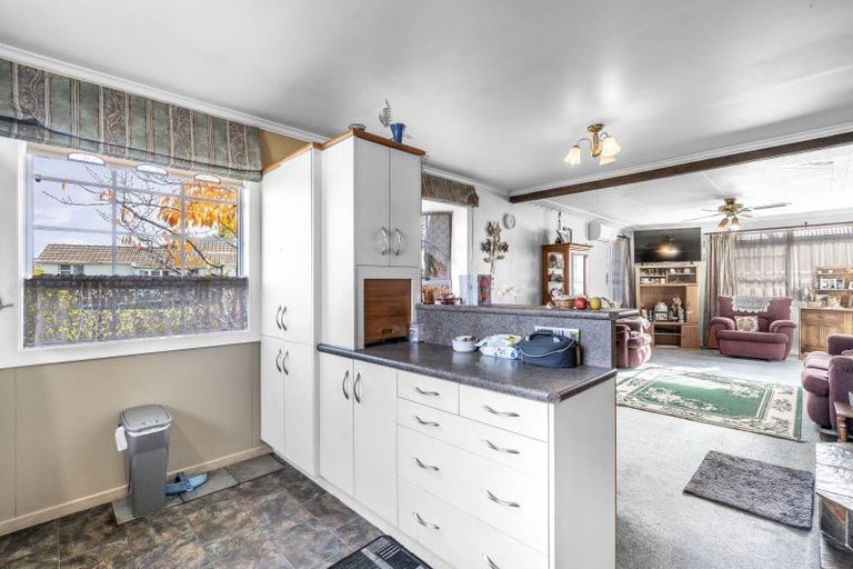 Photo of property in 73 Conway Crescent, Glengarry, Invercargill, 9810