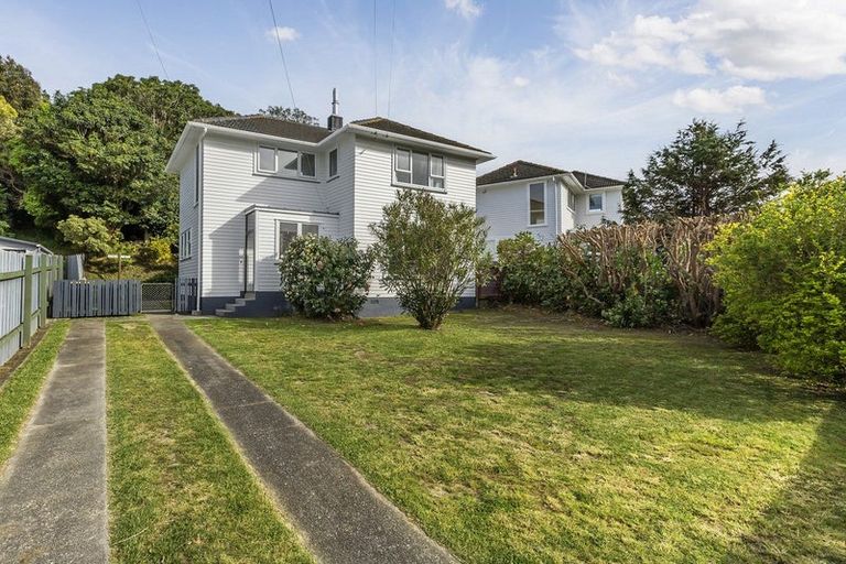 Photo of property in 73 Dimock Street, Titahi Bay, Porirua, 5022