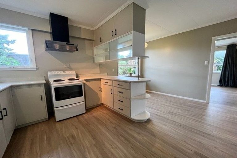 Photo of property in 1/8 Derwent Lee Grove, Epuni, Lower Hutt, 5011