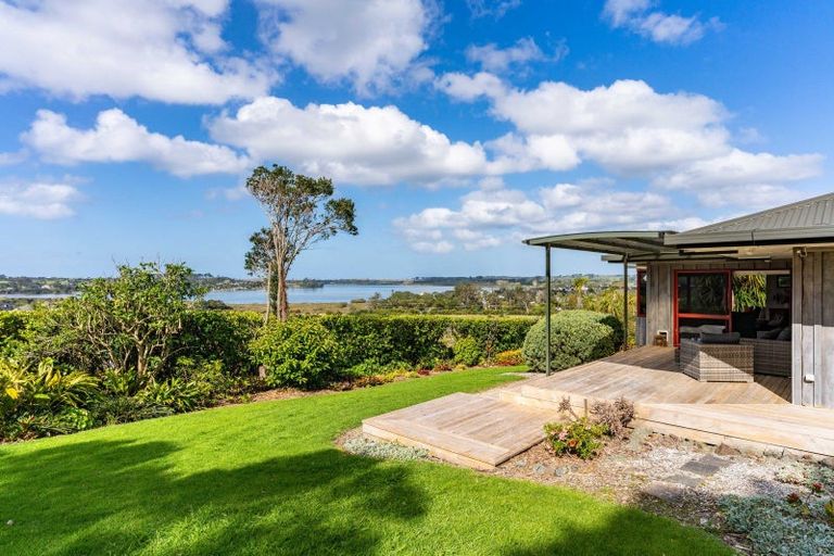Photo of property in 58 Old Waipu Road, Mangawhai, 0505
