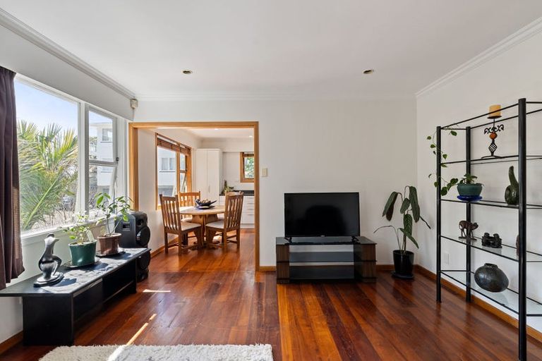 Photo of property in 21 Mana Street, Vogeltown, Wellington, 6021