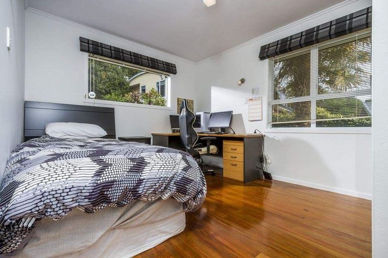 Photo of property in 340 Beach Road, Mairangi Bay, Auckland, 0630