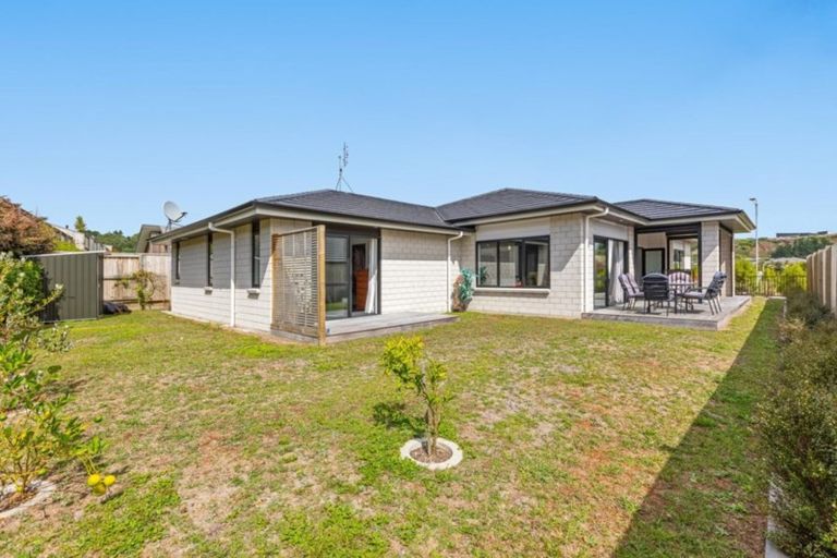 Photo of property in 221 Lakes Boulevard, Pyes Pa, Tauranga, 3112