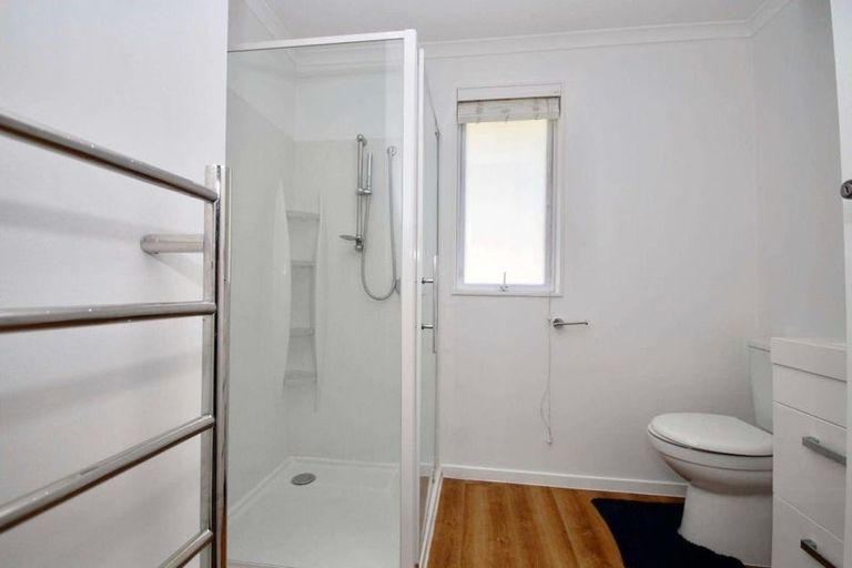 Photo of property in 2/130 Spinella Drive, Bayview, Auckland, 0629