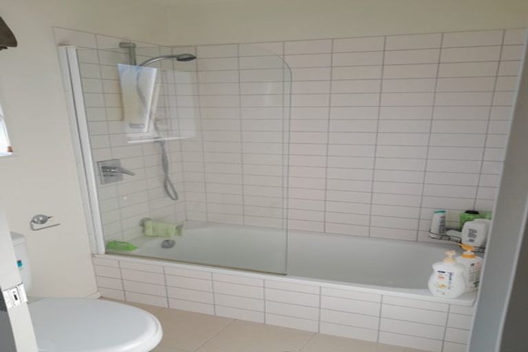 Photo of property in 4a Hamilton Place, Pukekohe, 2120