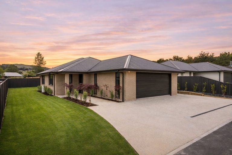 Photo of property in 10 Magnolia Lane, Mosgiel, 9024