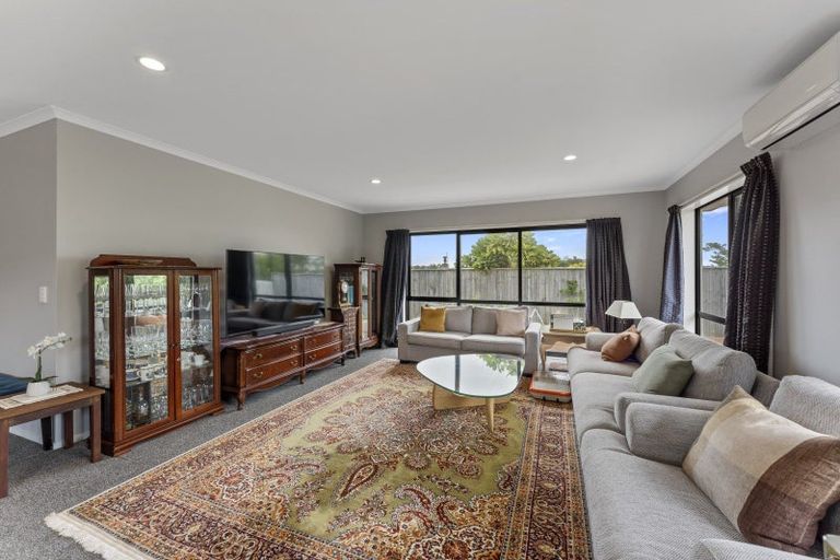 Photo of property in 11 Phoenix Court, Otaki, 5512