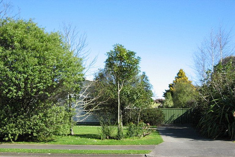 Photo of property in 16 Maunder Street, Marton, 4710