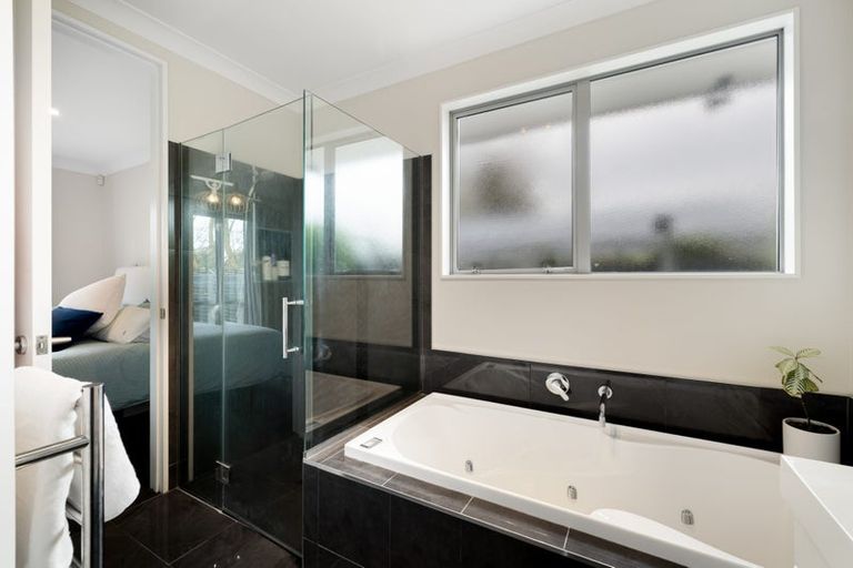 Photo of property in 18 Kenwyn Avenue, St Albans, Christchurch, 8052