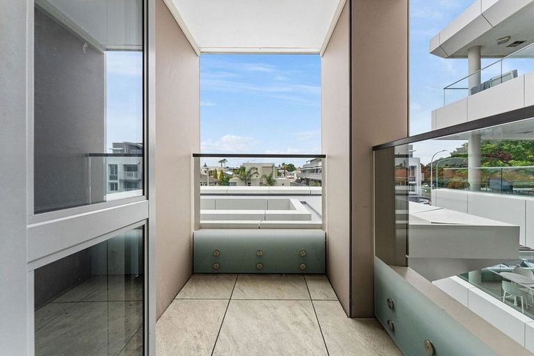 Photo of property in 310/36 Victoria Road, Mount Maunganui, 3116
