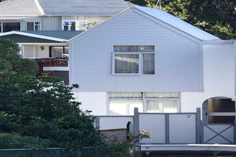 Photo of property in 6 Hataitai Road, Hataitai, Wellington, 6021