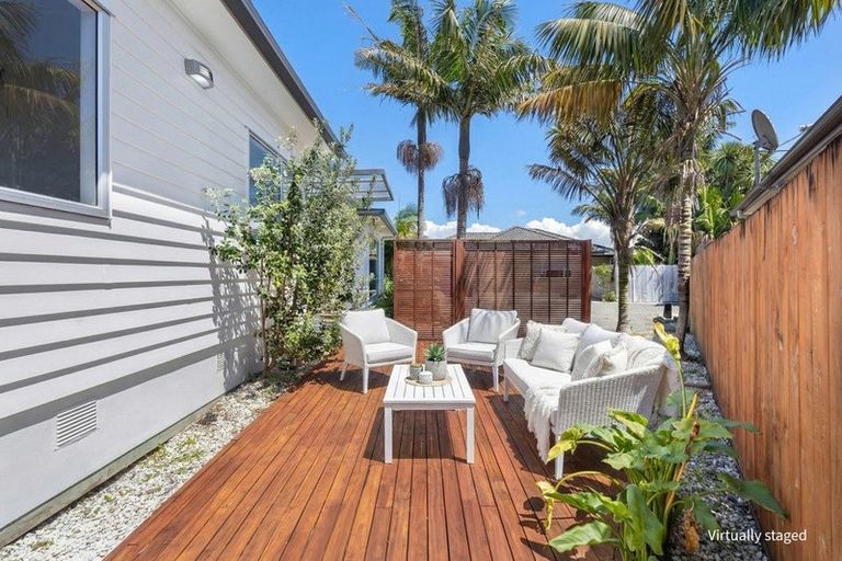 Photo of property in 37c Doment Crescent, Orewa, 0931