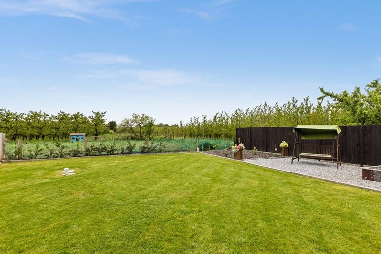 Photo of property in 64 Thompson Road, Twyford, Hastings, 4175