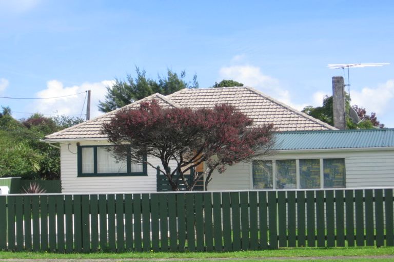 Photo of property in 9 Forest Hill Road, Henderson, Auckland, 0612