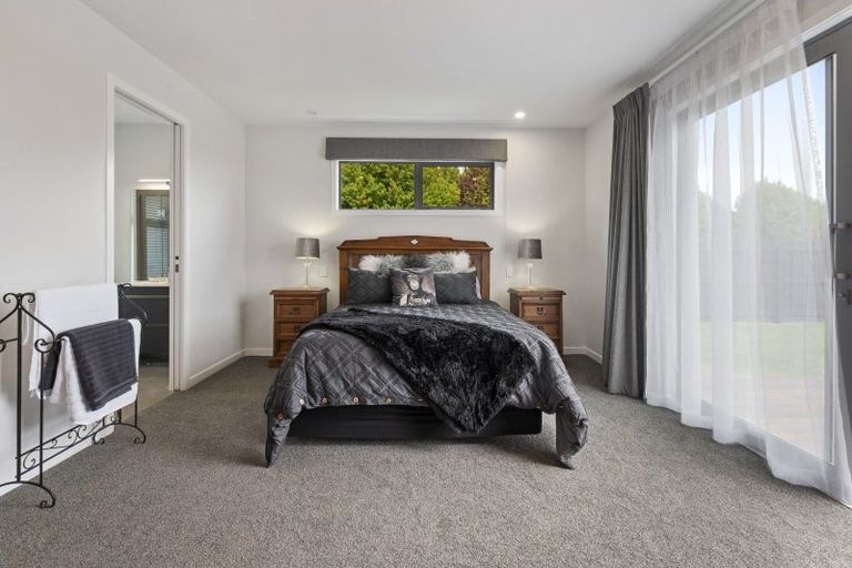 Photo of property in 4 Kiwitea Grove, Feilding, 4702