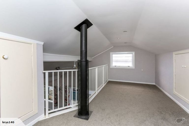 Photo of property in 60 Tukapa Street, Westown, New Plymouth, 4310