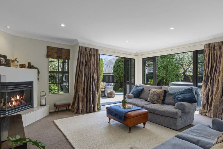 Photo of property in 61 Waitikiri Drive, Parklands, Christchurch, 8083