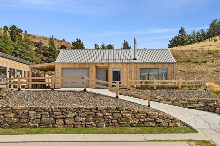 Photo of property in 46 Atkins Road, Luggate, Wanaka, 9382