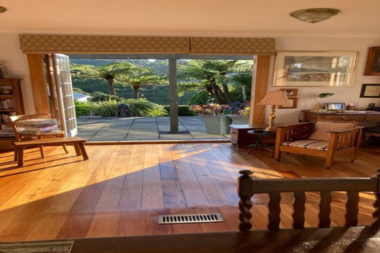 Photo of property in 75 Karepa Street, Brooklyn, Wellington, 6021