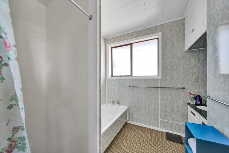 Photo of property in 2 Tauhuri Street, Manaia, Hawera, 4678