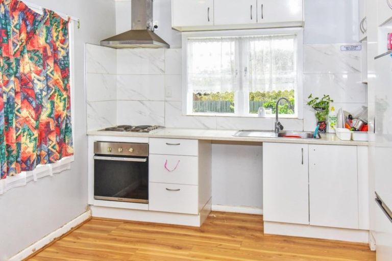 Photo of property in 1/52 Takanini Road, Takanini, 2112