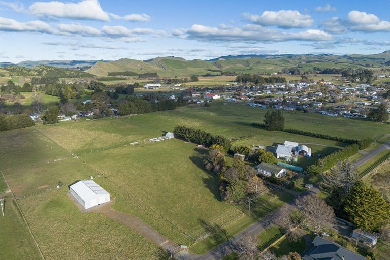 Photo of property in 16 Nancy Street, Takapau, 4203