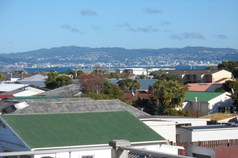 Photo of property in 38-50 Bay Street, Petone, Lower Hutt, 5012