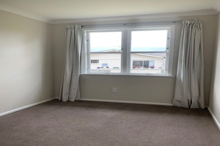 Photo of property in 53 Martin Road, Paraparaumu Beach, Paraparaumu, 5032