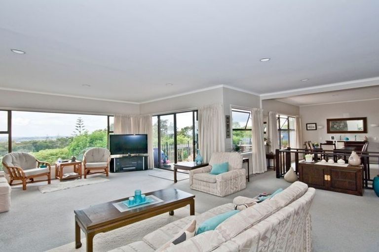 Photo of property in 209 Golf Road, Titirangi, Auckland, 0604