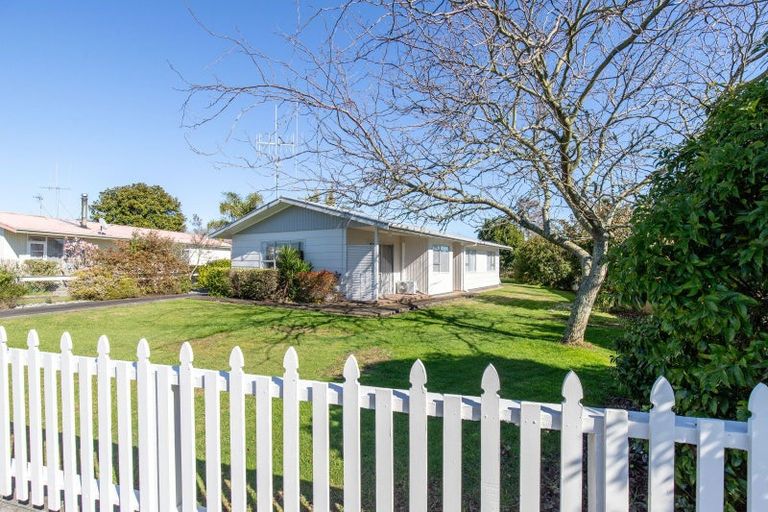 Photo of property in 11 Paul Drive, Ngatea, 3503