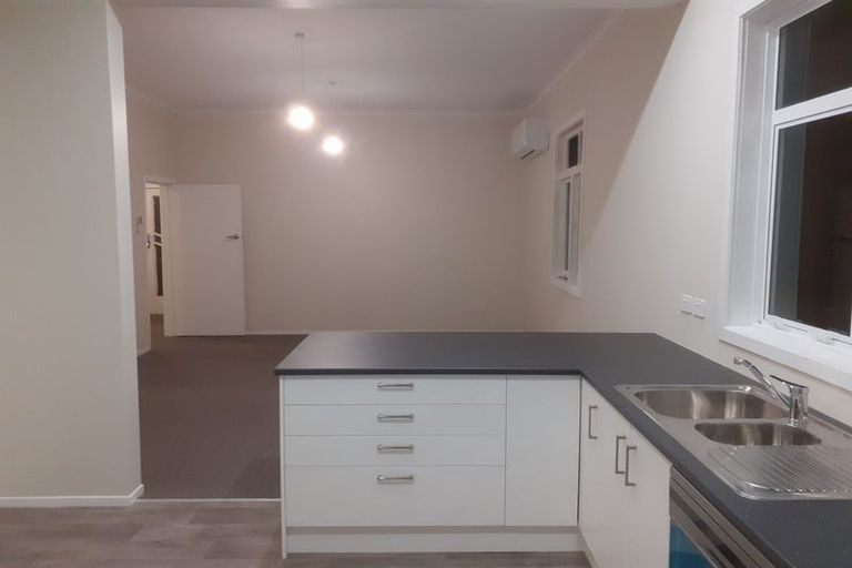 Photo of property in 7 Sinclair Grove, Naenae, Lower Hutt, 5011