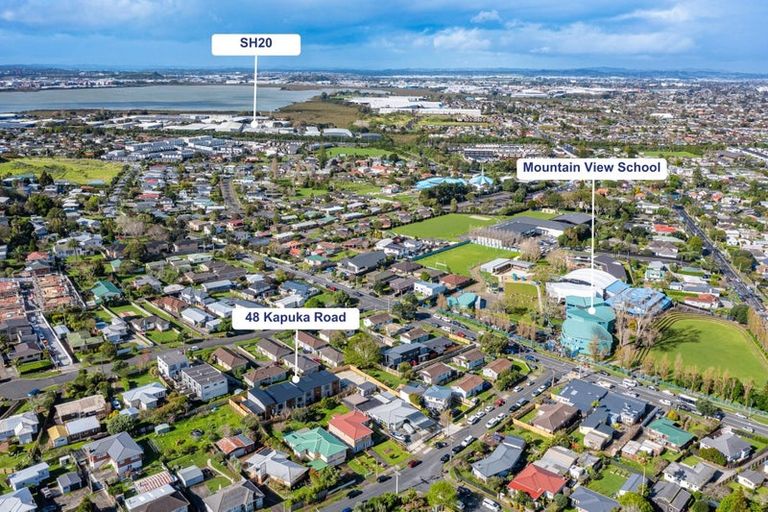 Photo of property in 48 Kapuka Road, Mangere Bridge, Auckland, 2022