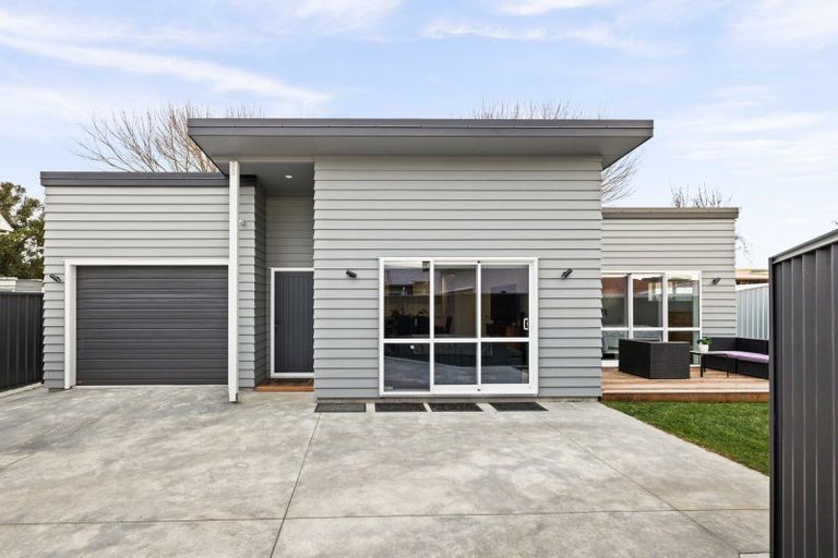Photo of property in 43b Meeanee Road, Taradale, Napier, 4112