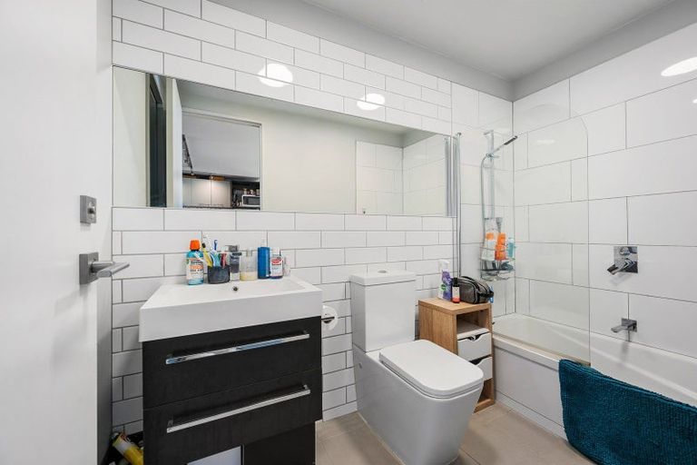 Photo of property in Detroit Apartments, 306/181u Tasman Street, Mount Cook, Wellington, 6021