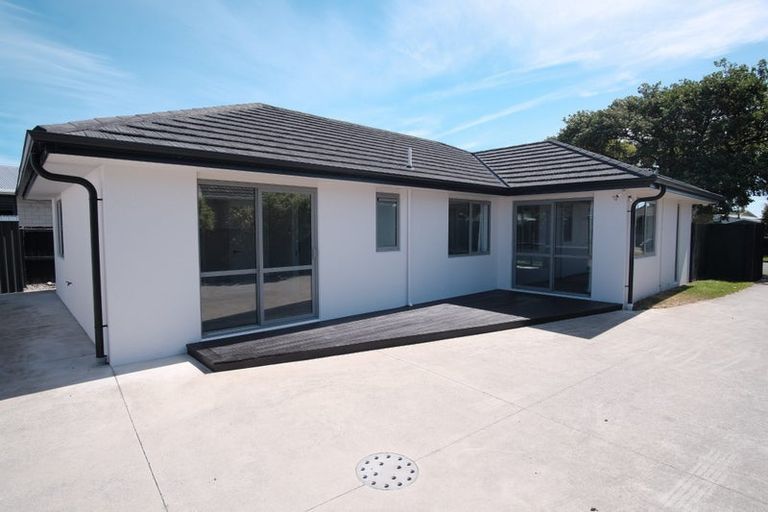 Photo of property in 10 Claymore Street, Woolston, Christchurch, 8062