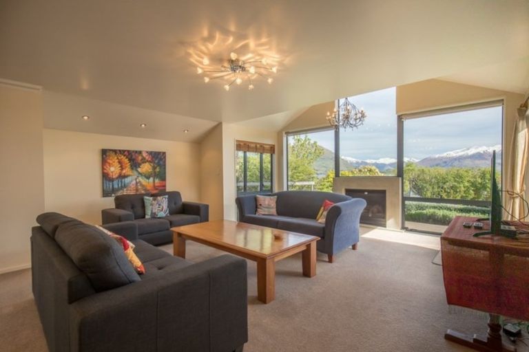 Photo of property in 65 Warren Street, Wanaka, 9305