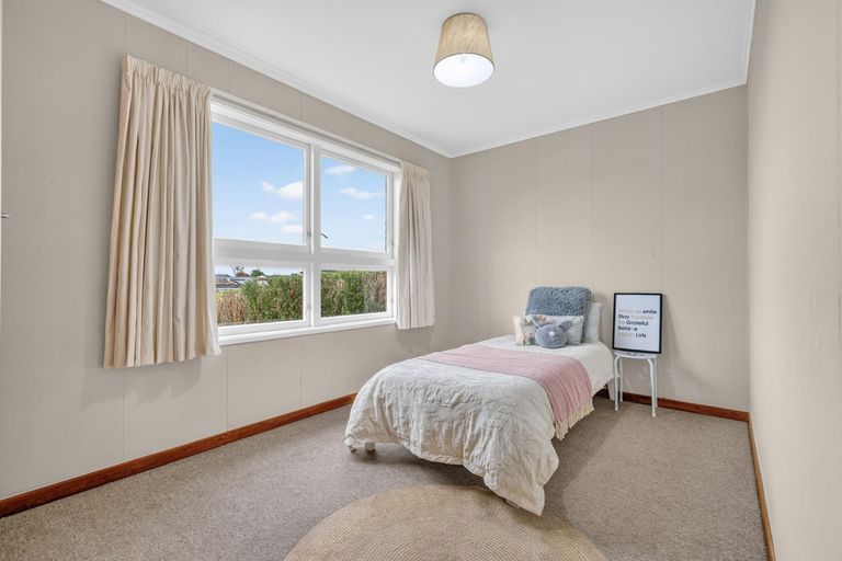 Photo of property in 2 Fairview Street, Tirau, 3410