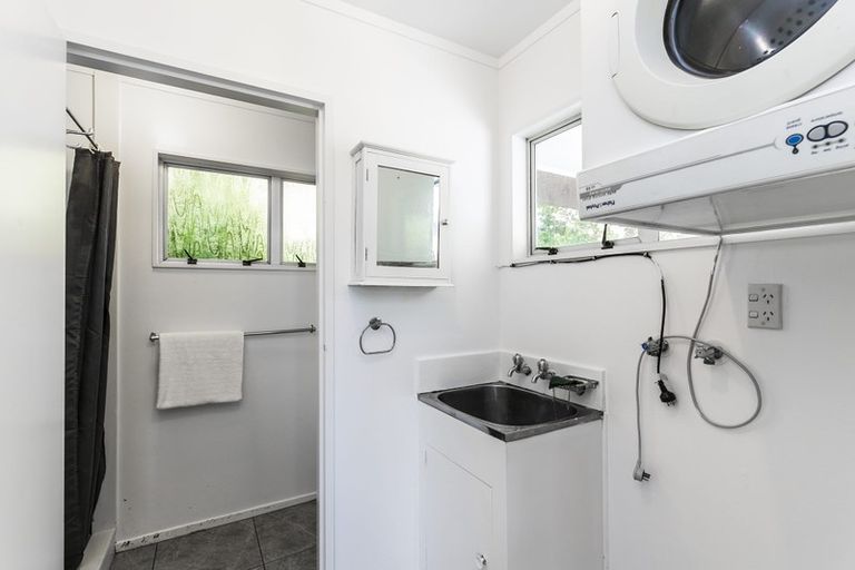 Photo of property in 16 Makatote Grove, Churton Park, Wellington, 6037