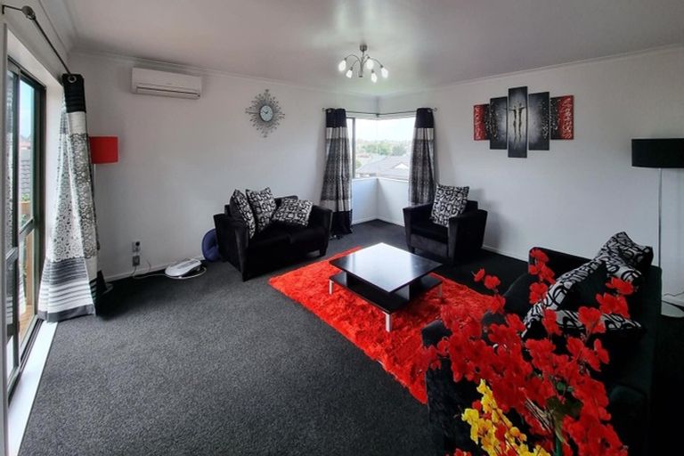 Photo of property in 12 Highbury Place, Nawton, Hamilton, 3200