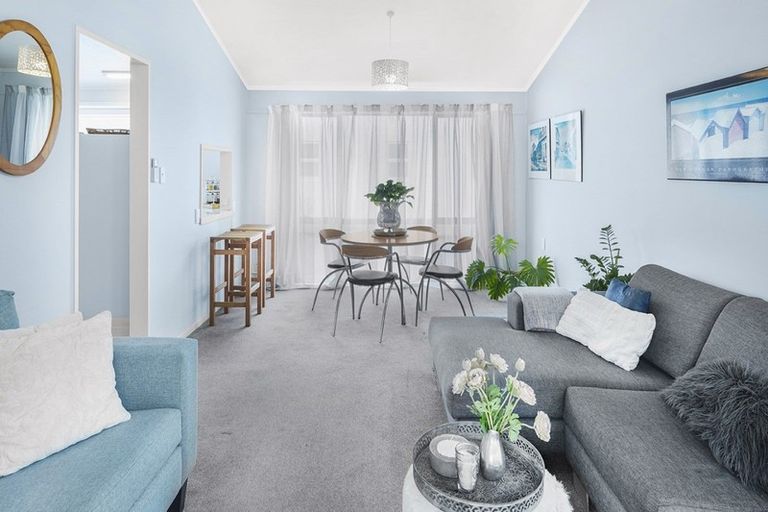 Photo of property in 44b Queen Street, Cambridge, 3434