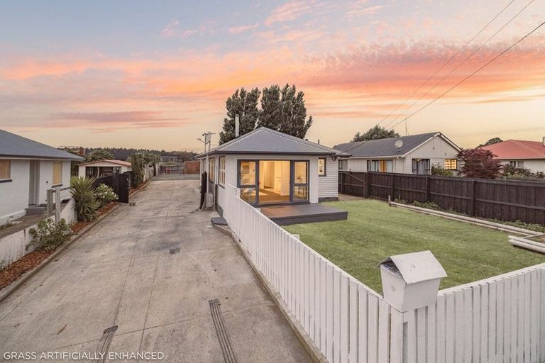 Photo of property in 19 Griffiths Avenue, Linwood, Christchurch, 8062