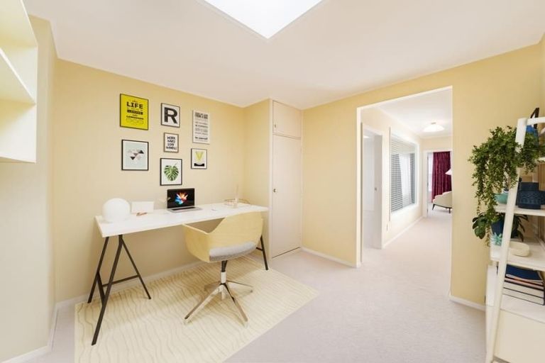 Photo of property in 17 Birdwood Road, Waterloo, Lower Hutt, 5011