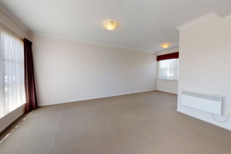 Photo of property in 23 Essex Street, Levin, 5510