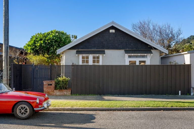 Photo of property in 65 Wiggins Street, Sumner, Christchurch, 8081
