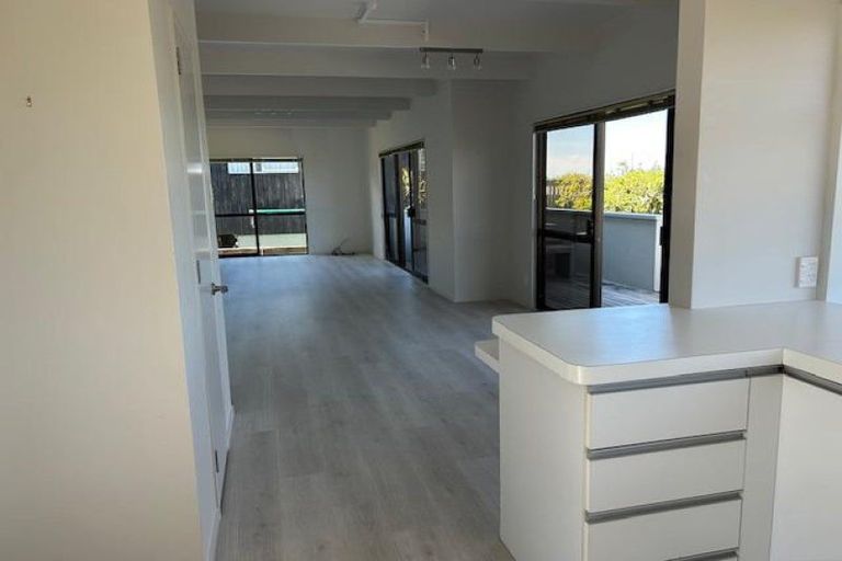 Photo of property in 10 Jane Gifford Place, Omaha, 0986