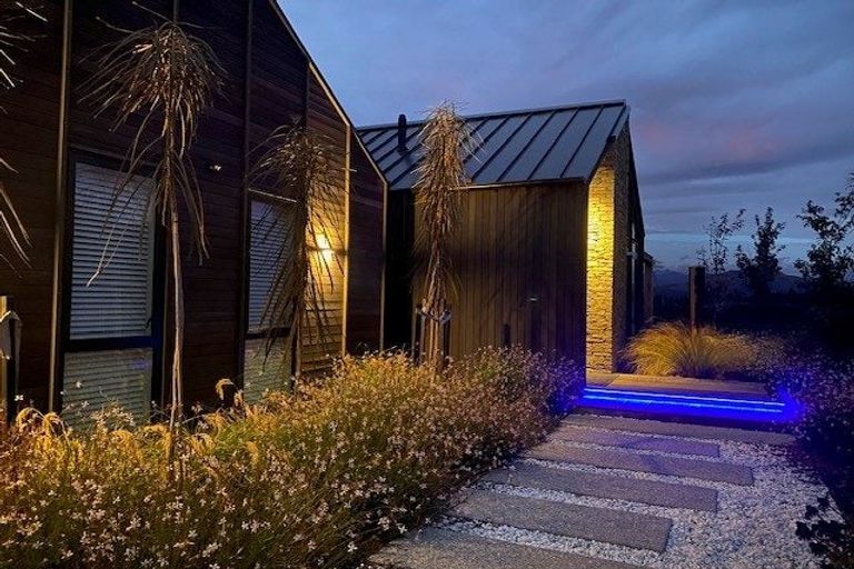 Photo of property in 10 Mccaw Mews, Wanaka, 9305