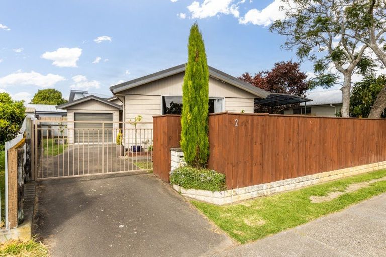 Photo of property in 2 Otatara Road, Taradale, Napier, 4112