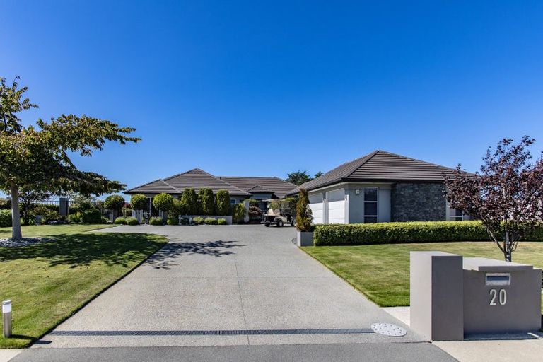 Photo of property in 20 Mapleham Drive, Pegasus, 7612