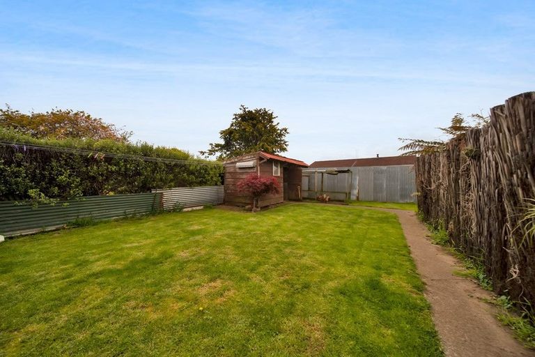 Photo of property in 51 Turuturu Road, Hawera, 4610
